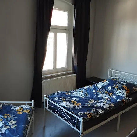 Apartment Stadtblick 2 Monteuerglueck *