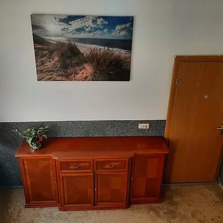 Apartment Stadtblick 2 Monteuerglueck *